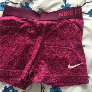 NIKE PROS